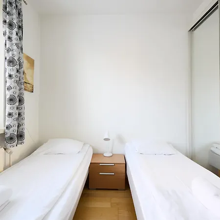 Cityhome Near Trainstation 아파트